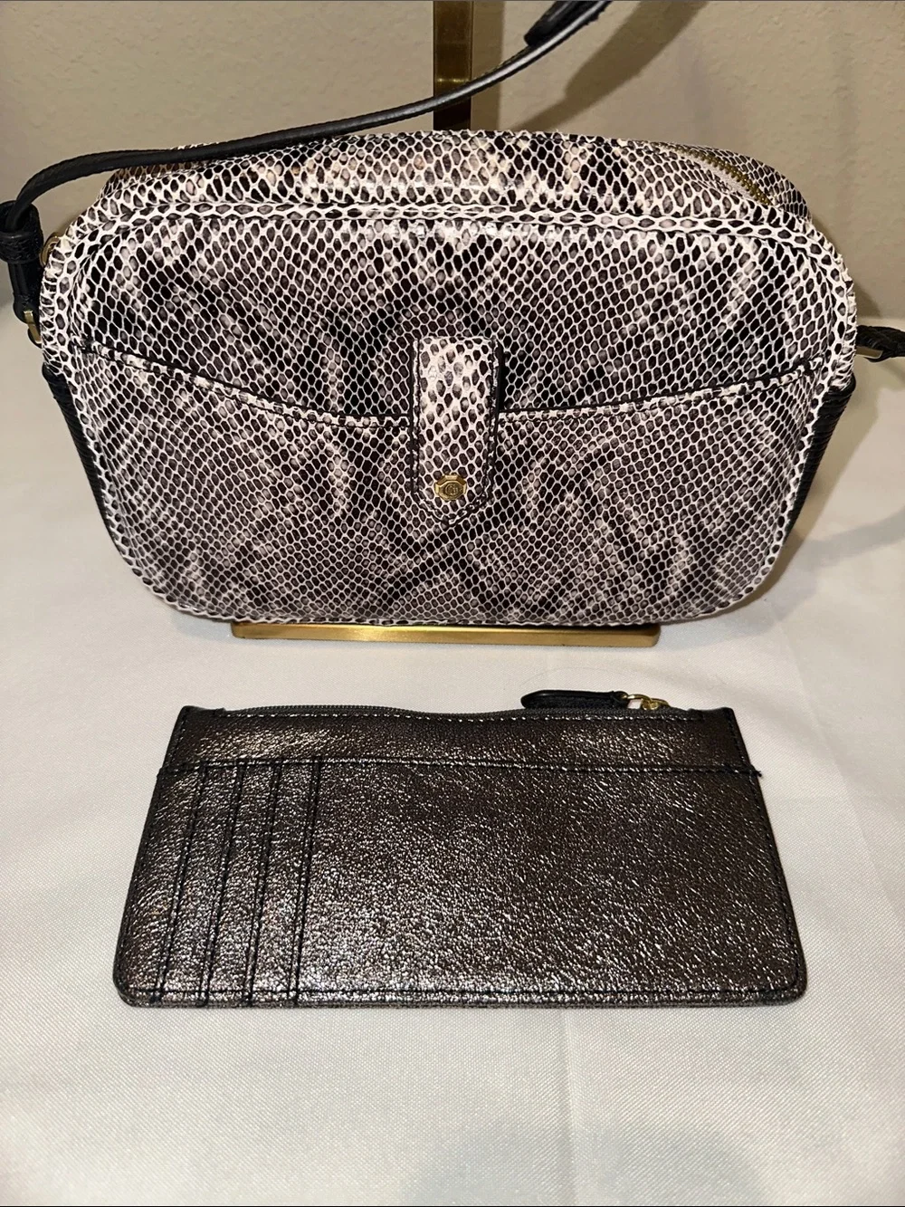 G.I.L.I 100% Leather Greyscale Snake Print Embossed Crossbody Bag, Like New